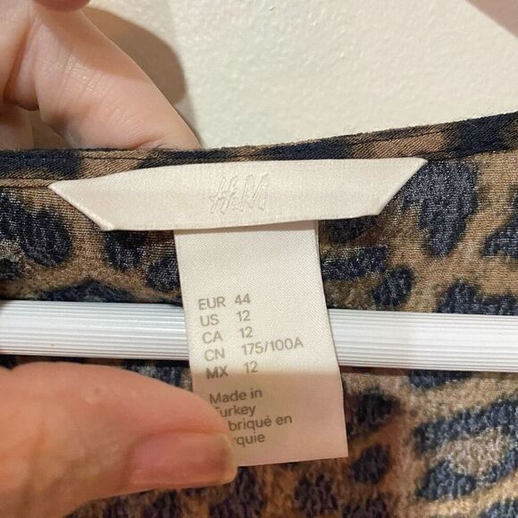 H&M size 12 wrap around leopard print dress mid length long sleeve - Picture 6 of 6
